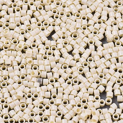 11/0 Grade A Glass Seed Beads SEED-S030-1012-1