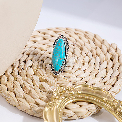 Vintage Turquoise Ring with Artistic Oval Shape and Sophisticated Metal Finish - Unique Handcrafted Accessory for a Bohemian Chic Look ST9527281-1