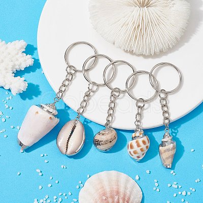 Natural Sea Shell Keychain KEYC-JKC00596-1